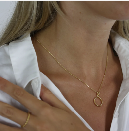Aagaard Halskæde 8 karat, snoet cirkel, fra - i 8 karat guld
