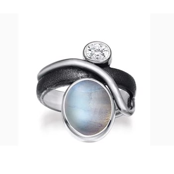 Rabinovich Midnight Moon fingerring i oxideret sterling sølv med månesten og zirkonia