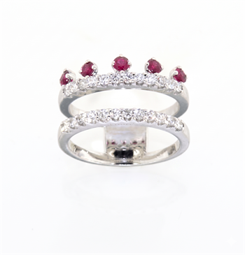 Margherita ring med 0,42 ct rubin & 0,50 ct brillant i 18 kt hvidguld