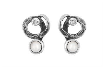 Rabinovich Glamorous Pearl ørestikker i sterling sølv med ferskvandsperle og zirkonia