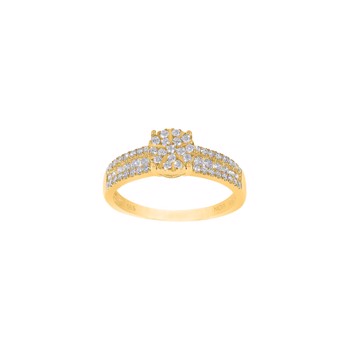 Guldring med central diamant 0,48 ct og små diamanter på båndet, 14kt guld, W/SI kvalitet.