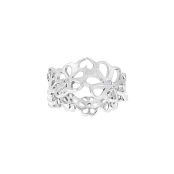 Sølvring med blomstret openwork design og små sten. Sølvfinish fra Siersbøl.