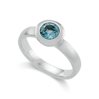 Ring i 925 sterling sølv med blå topas 0,92 ct, mat/poleret – Bastian Inverun