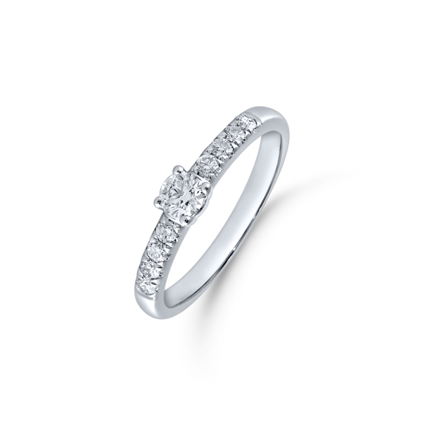 14 karat hvidguld ring med ialt 0,50 ct brillianter W/SI