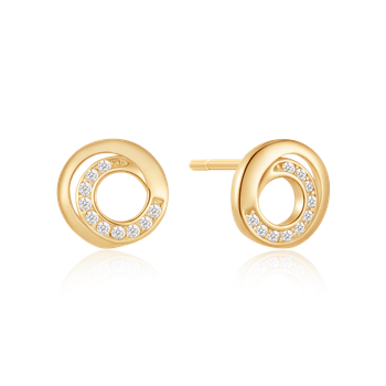 Cirkulære ørestikker i spiraldesign med guldlignende finish og små sten langs kanten.